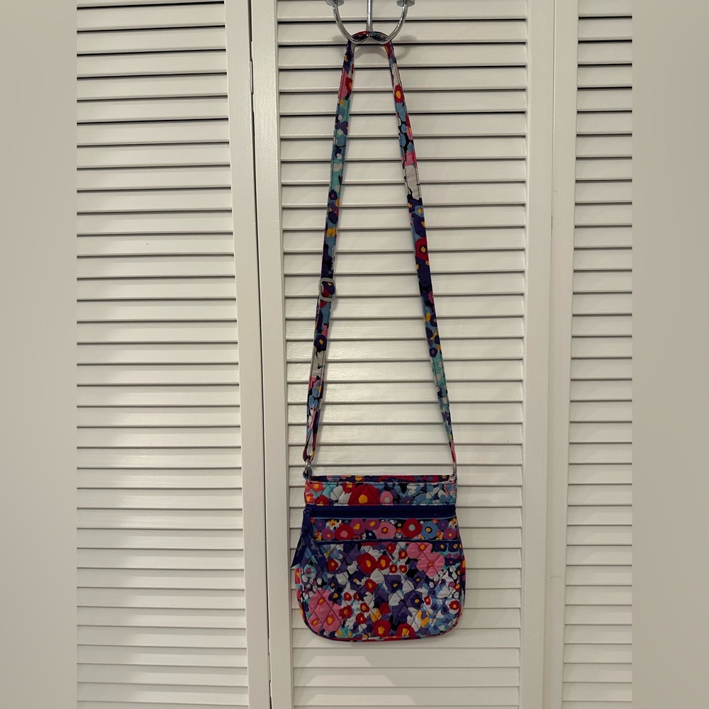 Vera Bradley - Bundle 3 items - Crossbody Bag, Wristlet, and Coin Purse - GUC - Picture 7 of 13